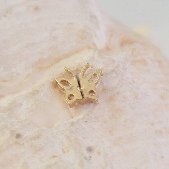 Butterfly threadless titanium top in gold with clear gems - Picture 2 of 6